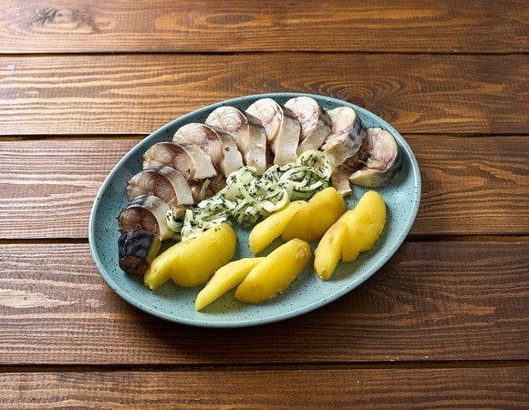 "Разошлось за пару минут": такой маринад сделает скумбрию по-настоящему вкусной и сочной