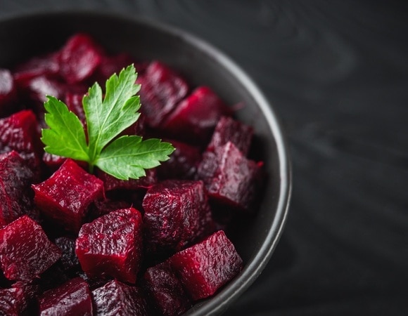 "Легко и полезно": салат из свеклы будет готов всего через 15 минут "Легко и полезно": салат из свеклы будет готов всего через 15 минут