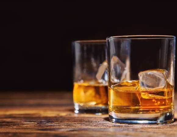 Сколько минут жизни забирает один бокал алкоголя?