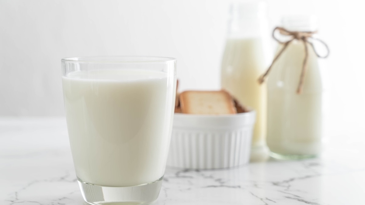 Что такое снежок? Эксперты перечислили главные отличия напитка от кефира