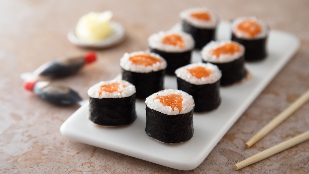 Эксперт объяснил, почему суши и роллы должны быть дорогими 