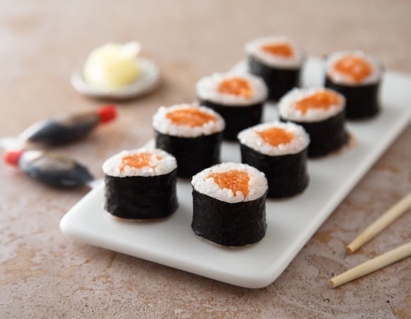 Эксперт объяснил, почему суши и роллы должны быть дорогими Эксперт объяснил, почему суши и роллы должны быть дорогими