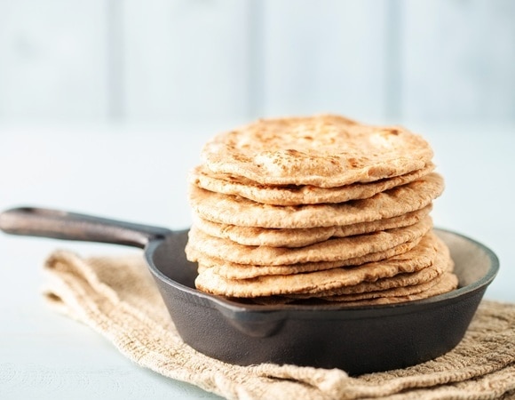 "Все просто и быстро": такие лепешки из 3 ингредиентов полюбит вся семья "Все просто и быстро": такие лепешки из 3 ингредиентов полюбит вся семья