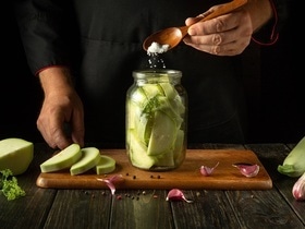 "Вся семья в восторге": найден идеальный рецепт кабачков по-корейски на зиму "Вся семья в восторге": найден идеальный рецепт кабачков по-корейски на зиму