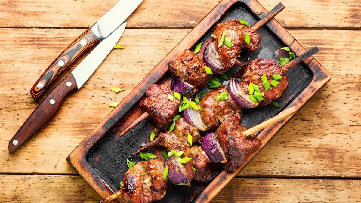 Курица и индейка и рядом не стояли: узнали, из чего получается самый нежный шашлык Курица и индейка и рядом не стояли: узнали, из чего получается самый нежный шашлык