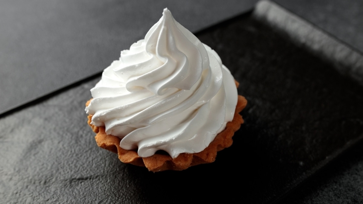 Добавьте этот простой ингредиент в песочную корзинку — десерт получится суперхрустящим