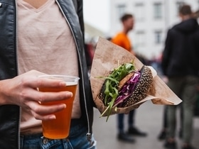 Быстрый перекус — бомба замедленного действия? Врачи предупреждают о серьезных последствиях Быстрый перекус — бомба замедленного действия? Врачи предупреждают о серьезных последствиях