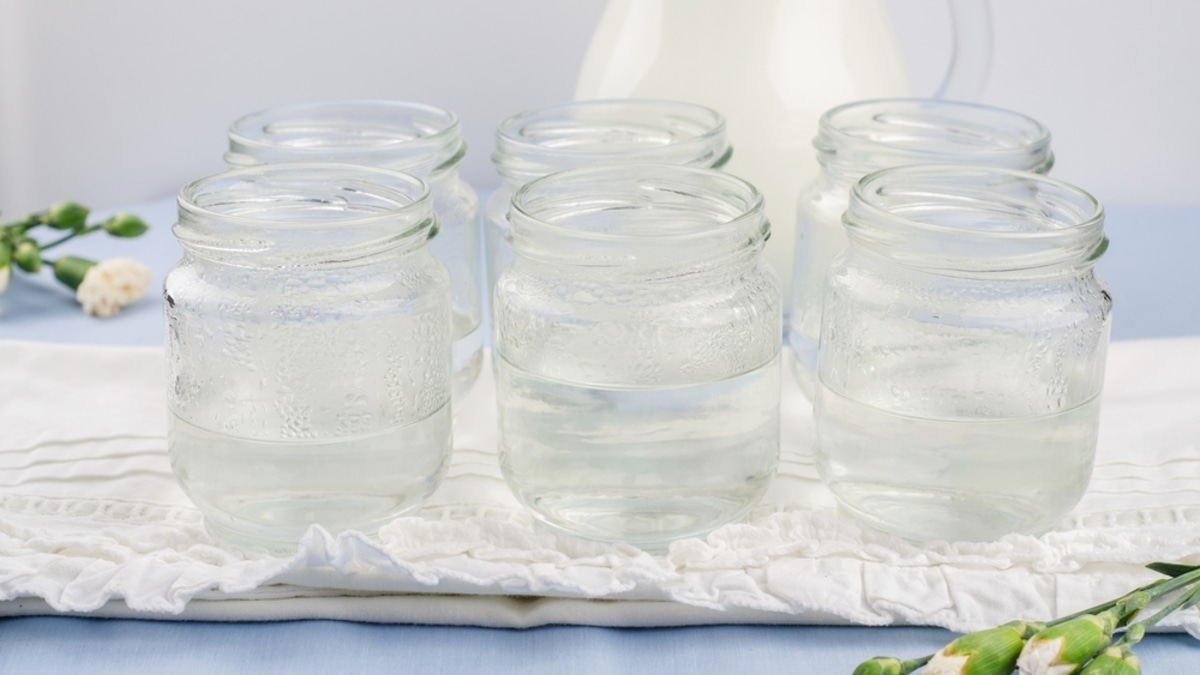 «Так и моя мама делала»: назван надежный и простой способ стерилизации банок 