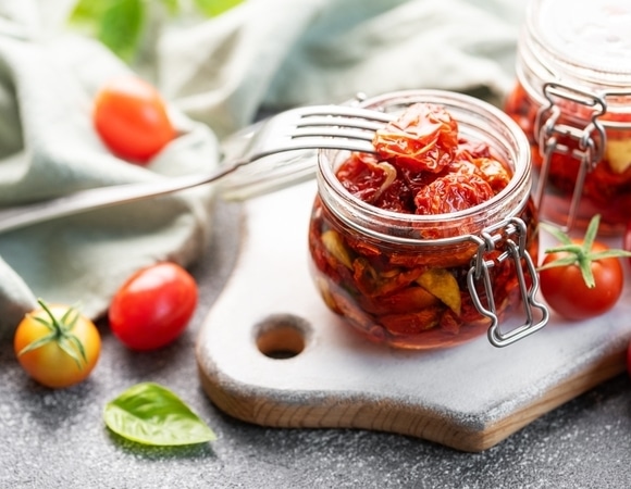 В магазине 600 рублей: а во сколько обойдется баночка вяленых томатов собственного приготовления? В магазине 600 рублей: а во сколько обойдется баночка вяленых томатов собственного приготовления?