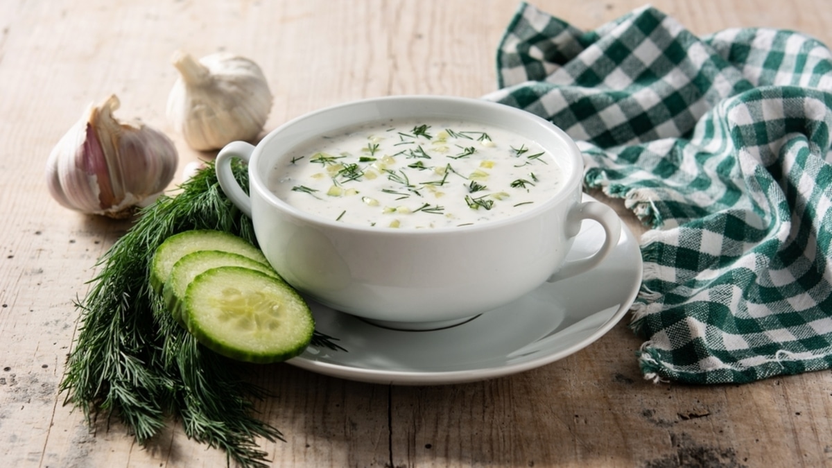 Окрошка, подвинься! Этот легкий и сытный летний суп на ряженке покорит вас