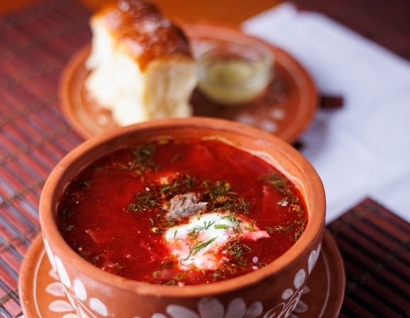 Секрет идеального борща от шеф-повара: один штрих в конце — и цвет будет потрясающим! Секрет идеального борща от шеф-повара: один штрих в конце — и цвет будет потрясающим!