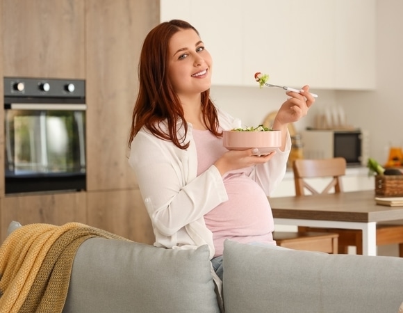 Стоп-лист для будущих мам: 3 опасных продукта, которых стоит избегать — и чем их можно заменить Стоп-лист для будущих мам: 3 опасных продукта, которых стоит избегать — и чем их можно заменить