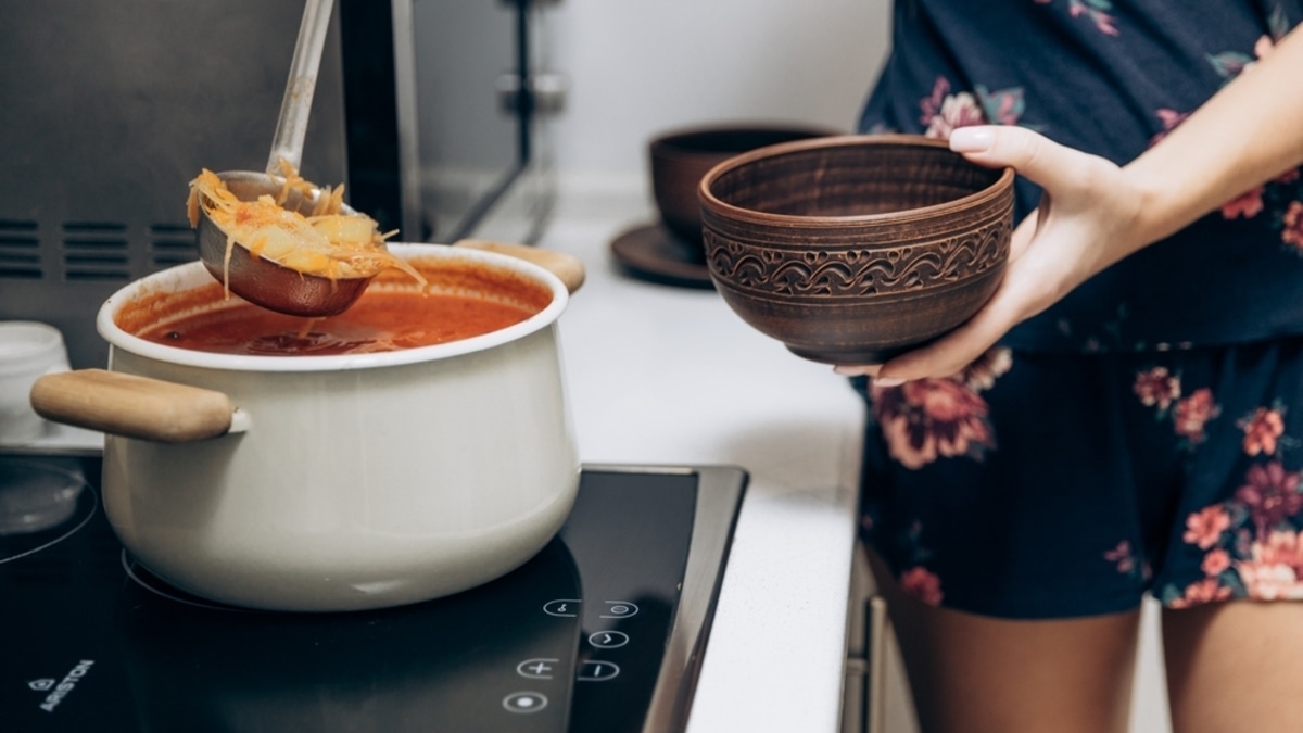 Что будет с желудком, если завтракать борщом?