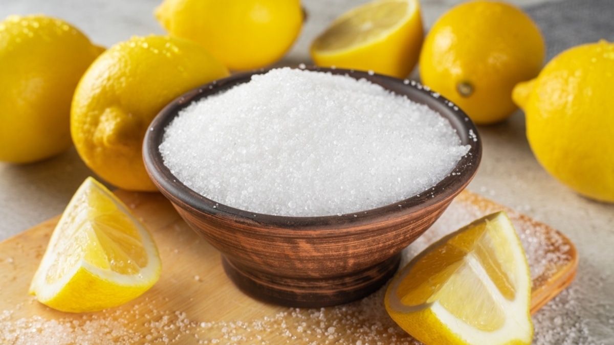 Не только на кухне: как использовать лимонную кислоту после истечения срока годности?