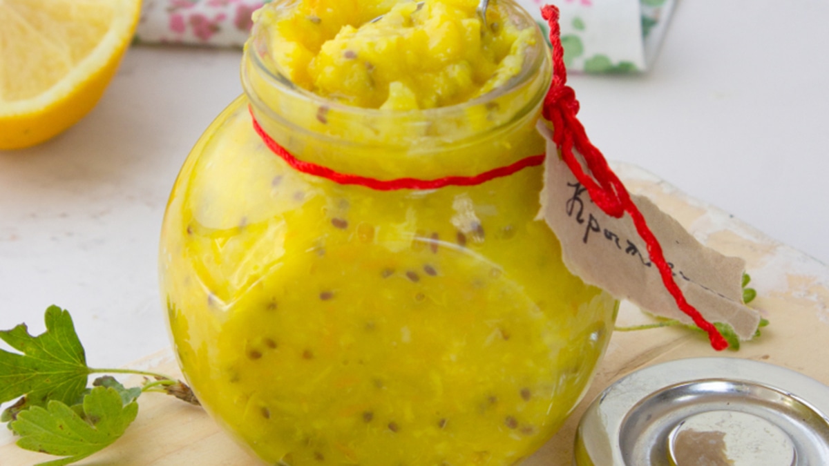 "Вкусно, за уши не оттащишь": "живое" варенье из крыжовника с лимоном — и советы от хозяек