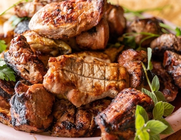 Как не отравиться шашлыком: советы врача, которые стоит запомнить до конца лета Как не отравиться шашлыком: советы врача, которые стоит запомнить до конца лета