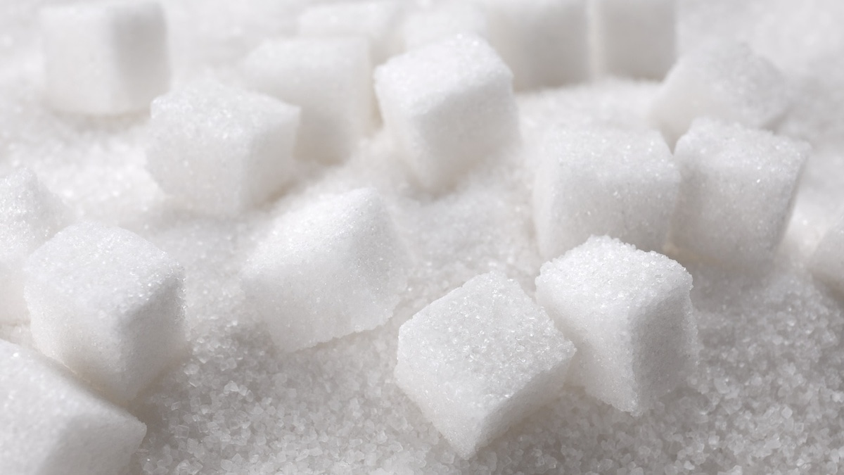 "Инвестиция в здоровье": в России предложили ввести налог на сахар и трансжиры "Инвестиция в здоровье": в России предложили ввести налог на сахар и трансжиры