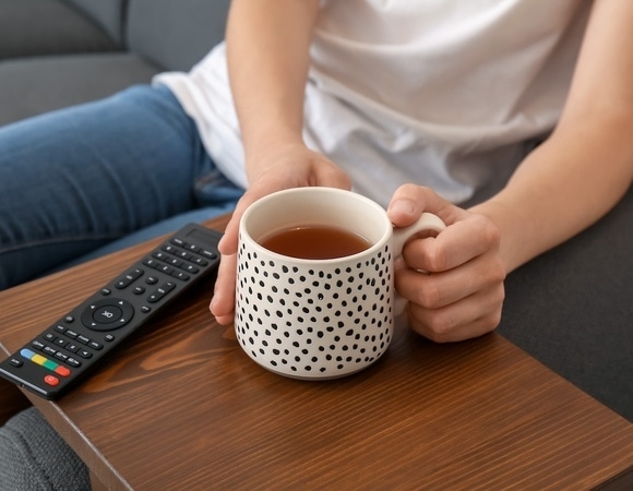 Откуда на чае пленка? Вот почему не стоит пить заварку, простоявшую несколько часов Откуда на чае пленка? Вот почему не стоит пить заварку, простоявшую несколько часов