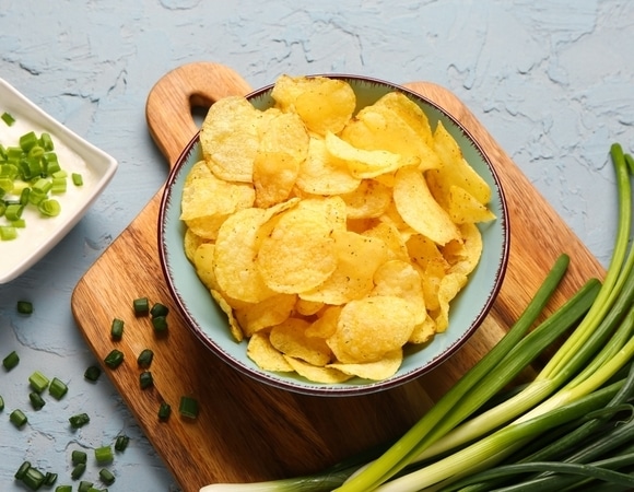 Что будет, если есть чипсы каждый день: нутрициолог назвала три главных удара по организму