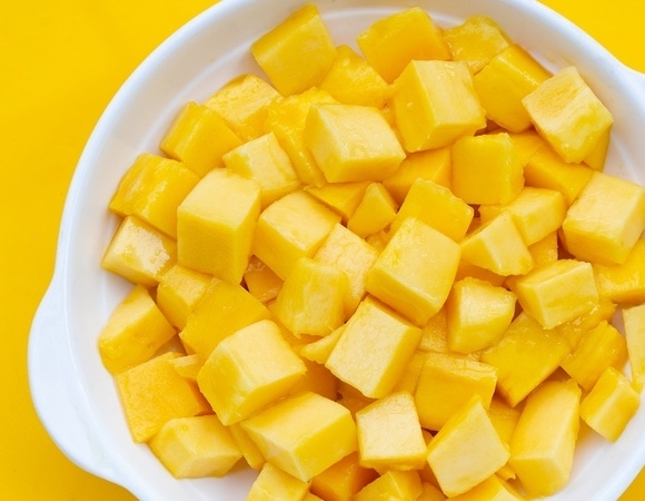 Женщинам после 50 стоит есть этот фрукт каждый день — ученые не лукавят