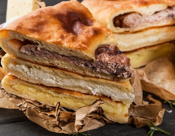 Забудьте про скалку: главный секрет осетинских пирогов, который никто не рассказывает