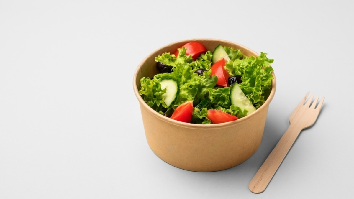 Правда ли, что салат из помидоров и огурцов опасен для здоровья? 