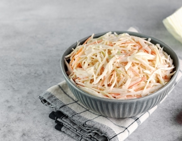 Секрет "столовского" салата из капусты: тот самый вкус из СССР за 5 минут
