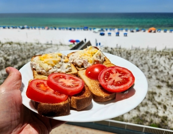 Еда на пляж: что взять с собой, чтобы не отравиться — полный гид от эксперта Еда на пляж: что взять с собой, чтобы не отравиться — полный гид от эксперта