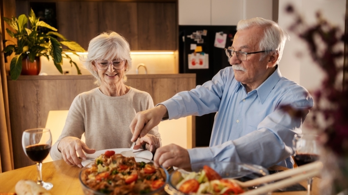 Секрет здоровья — не в таблетках, а в тарелке: 3 диеты, которые продлевают жизнь