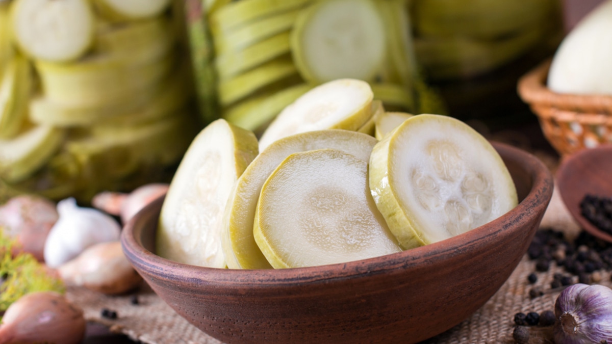 Не только оладьи: россияне поделились гениальными идеями, что приготовить из кабачков