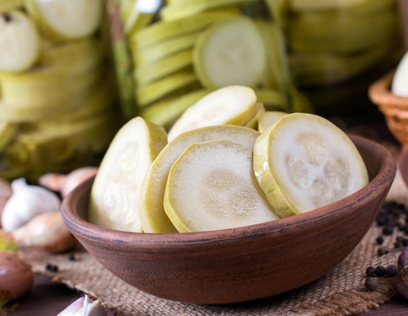 Не только оладьи: россияне поделились гениальными идеями, что приготовить из кабачков