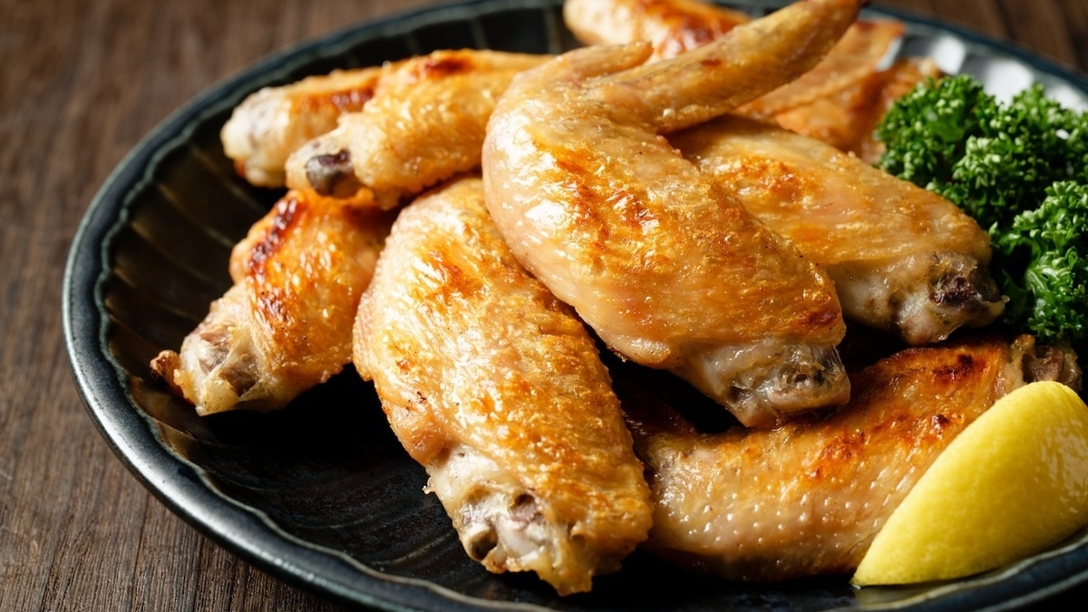 В этой части курицы больше всего коллагена — врачи, а не повара, рассказали, как ее готовить 