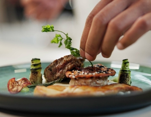 Неалкогольная жировая болезнь печени: как походы в рестораны довели мужчину до опасной болезни