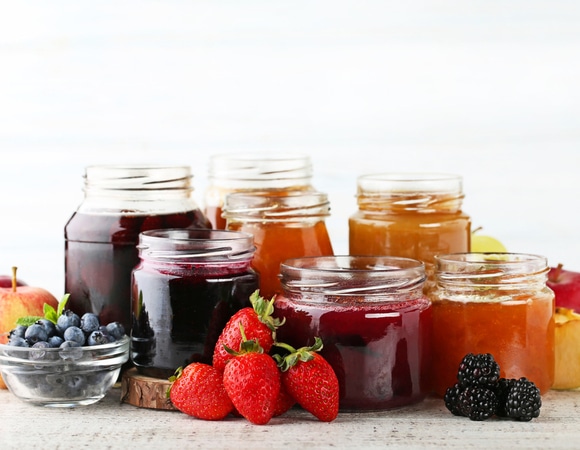 Сколько варенья в день можно съесть и полезно ли это?