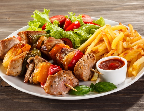 Что будет с желудком, если есть шашлык вместе с картофелем? Что будет с желудком, если есть шашлык вместе с картофелем?