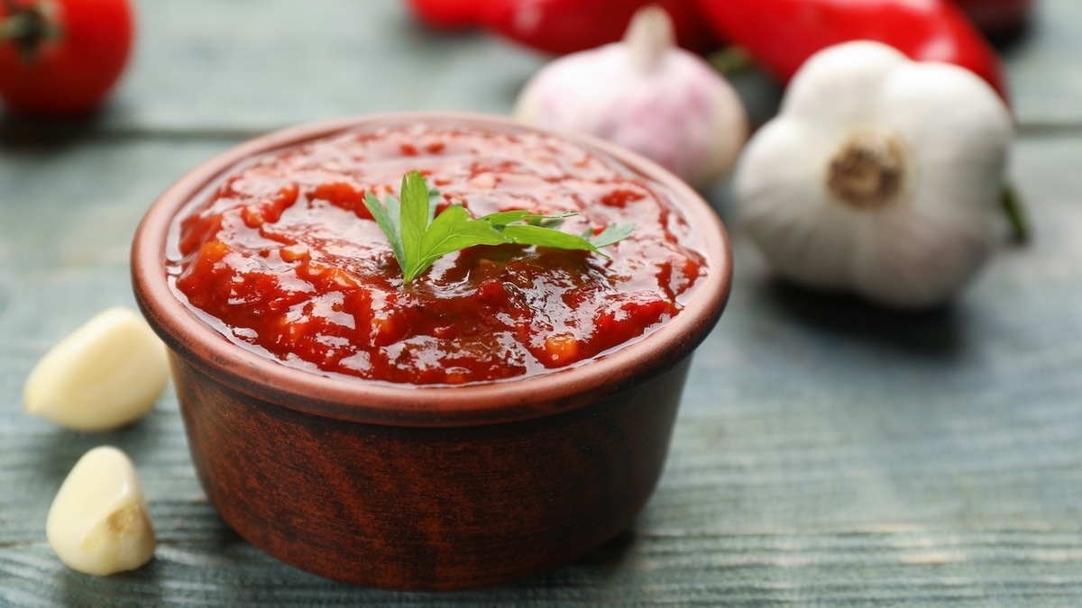 Не только вкусно: аджика снизит риск инсульта и улучшит зрение, если готовить ее так