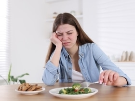 Чем кормить привередливых подростков, если они отказываются от домашней еды? Чем кормить привередливых подростков, если они отказываются от домашней еды?