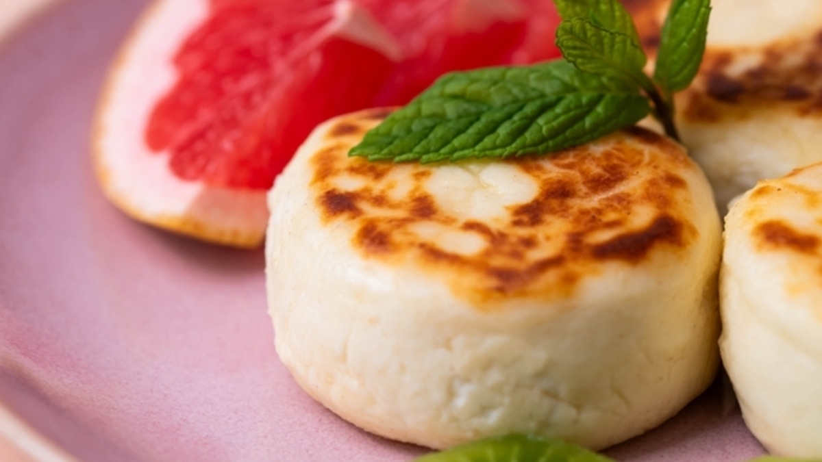 Что будет, если добавить в тесто для сырников чайную ложку сухой горчицы? Спойлер: они не станут острыми Что будет, если добавить в тесто для сырников чайную ложку сухой горчицы? Спойлер: они не станут острыми