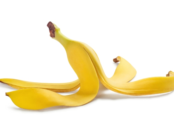 Зачем хозяйки кладут в борщ банановую кожуру? Ответ вас удивит!