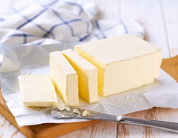 Пачка масла вместо обеда: чем опасен новый "похудательный" тренд из соцсетей Пачка масла вместо обеда: чем опасен новый "похудательный" тренд из соцсетей