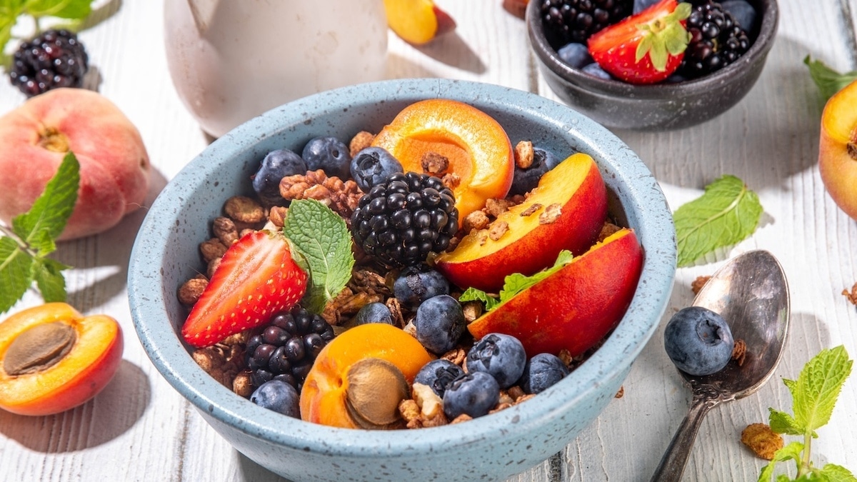 Одна ошибка при употреблении фруктов мешает похудеть — врачи назвали ее 