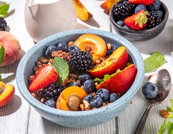 Одна ошибка при употреблении фруктов мешает похудеть — врачи назвали ее 