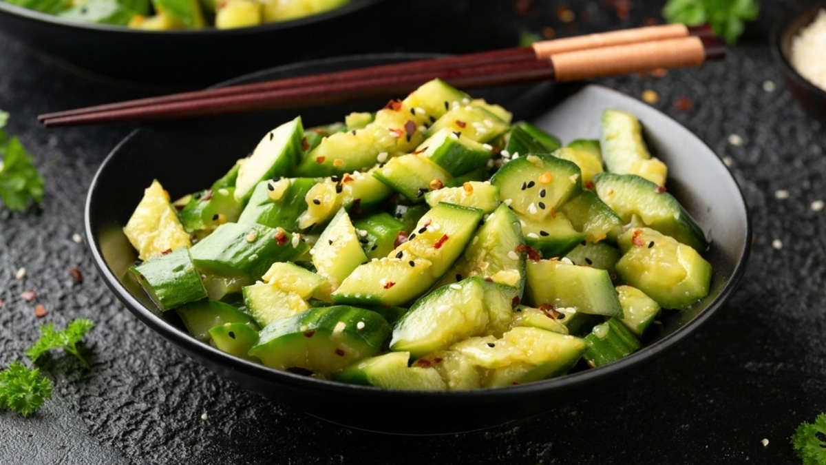 Как правильно нарезать огурцы для салата: эти способы могут удивить даже опытных кулинаров