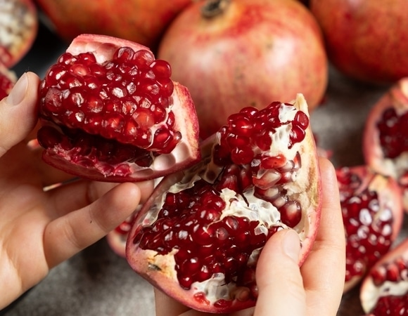 Вы ели гранат неправильно: как получить 100% пользы и не испачкаться Вы ели гранат неправильно: как получить 100% пользы и не испачкаться
