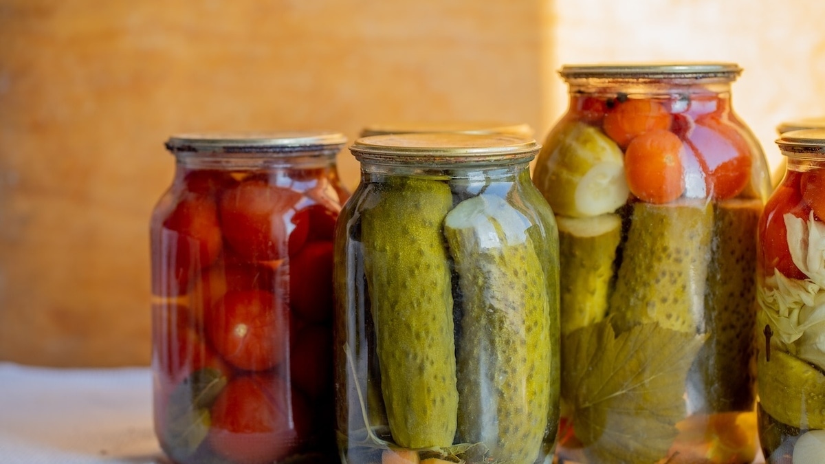 Диетолог Гинзбург объяснил, когда огурцы и помидоры ускоряют старение