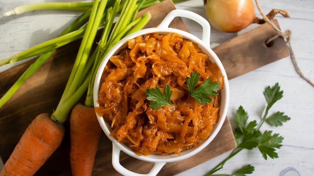 Тушеная капуста без этого ингредиента — перевод продукта: шеф-повар раскрыл секрет