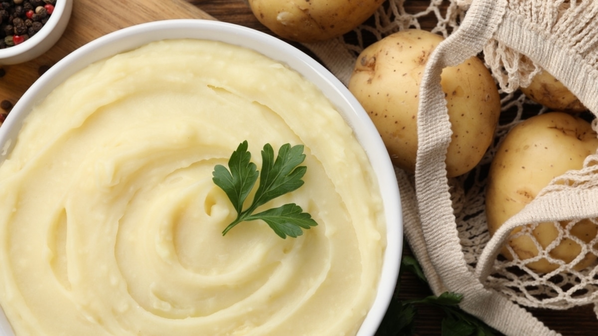 Забудьте про кастрюлю: почему для идеального пюре картофель не варят — секрет шеф-повара Забудьте про кастрюлю: почему для идеального пюре картофель не варят — секрет шеф-повара