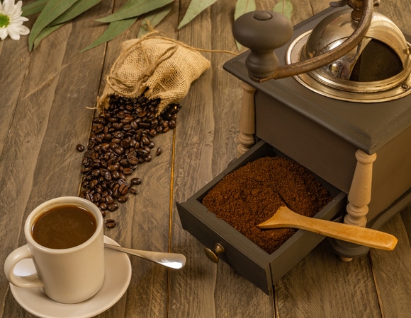 Почему кофе "Раф" так называется? История одного продавца из палатки Почему кофе "Раф" так называется? История одного продавца из палатки