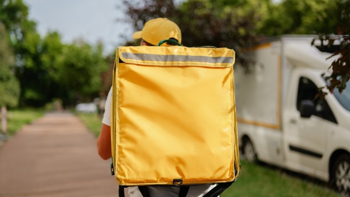 Куда пропали все курьеры? Ответ — в новом законе Госдумы