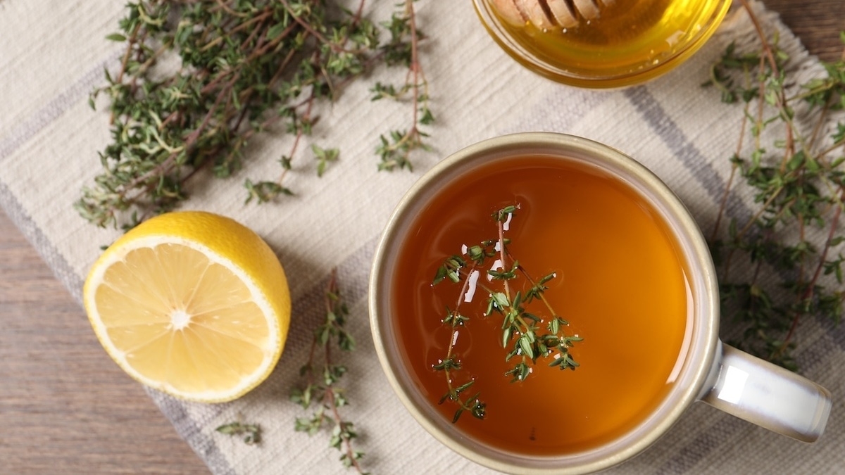 Капля пользы: диетолог развеяла популярный миф о чае с медом 